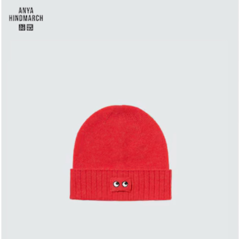 Anya Hindmarch Uniqlo collab red 100% cashmere knitted beanie hat tuque NWT